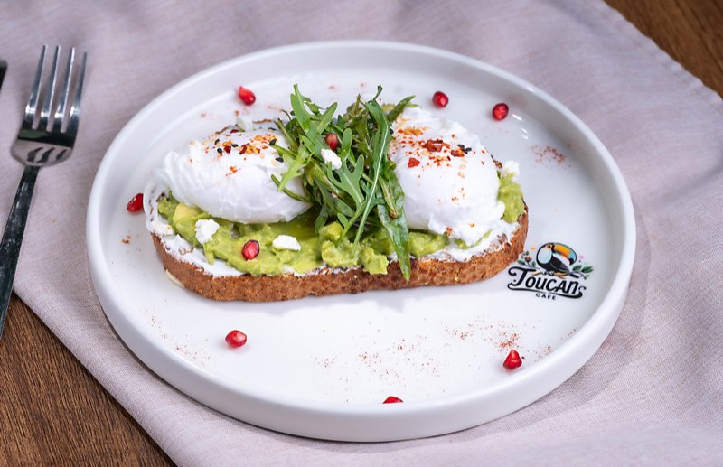 Grilled Halloumi Avocado